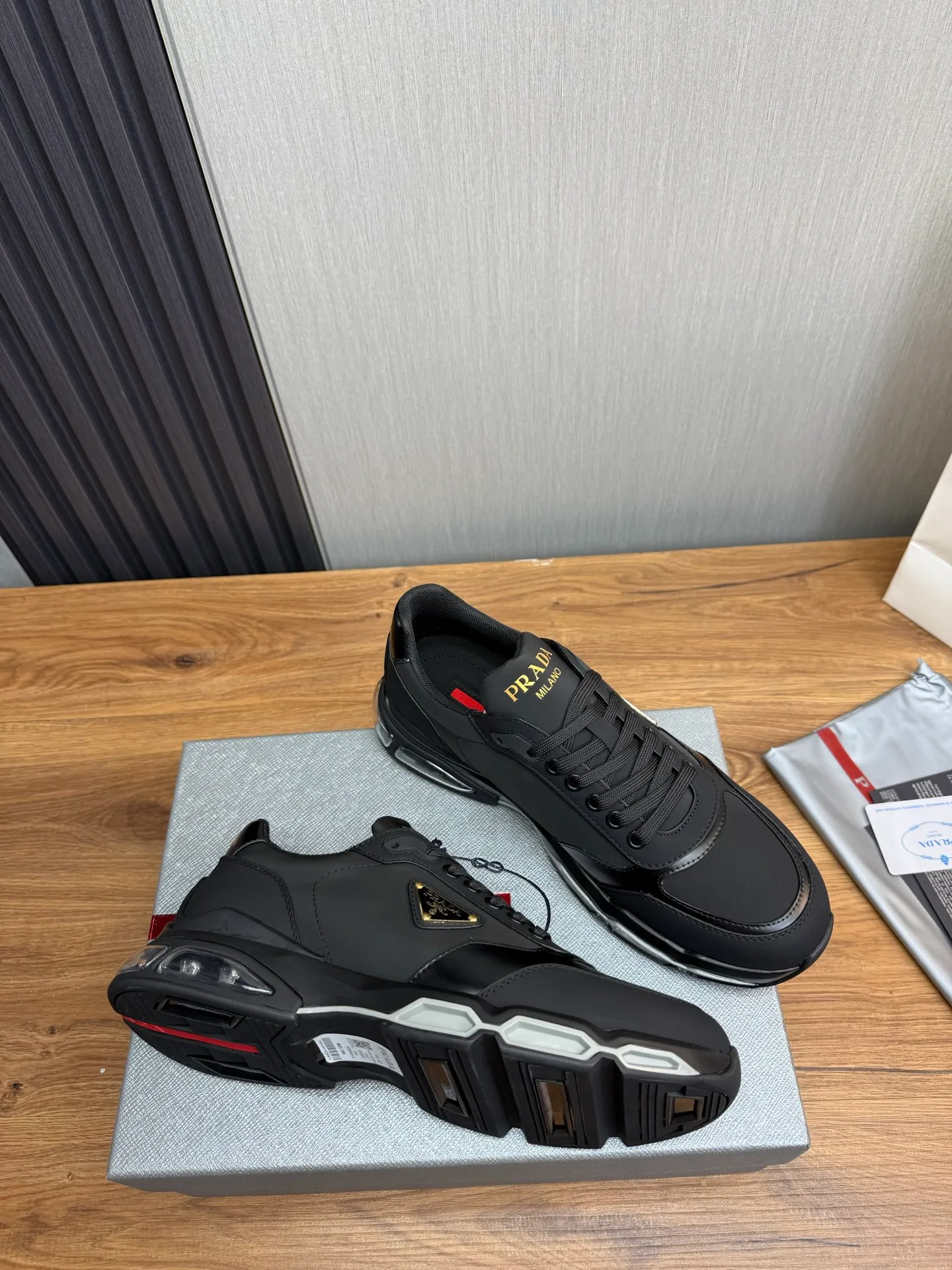 Men's shoes 💰640💰 [PRADA] Men's shoes are popular in the counter, official website is synchronized, 1 high-quality shipment ✔️Original cowhide upper + cowhide lining, 1🆚1 replica, original sole, 38-45 (45 customized, non-refundable)